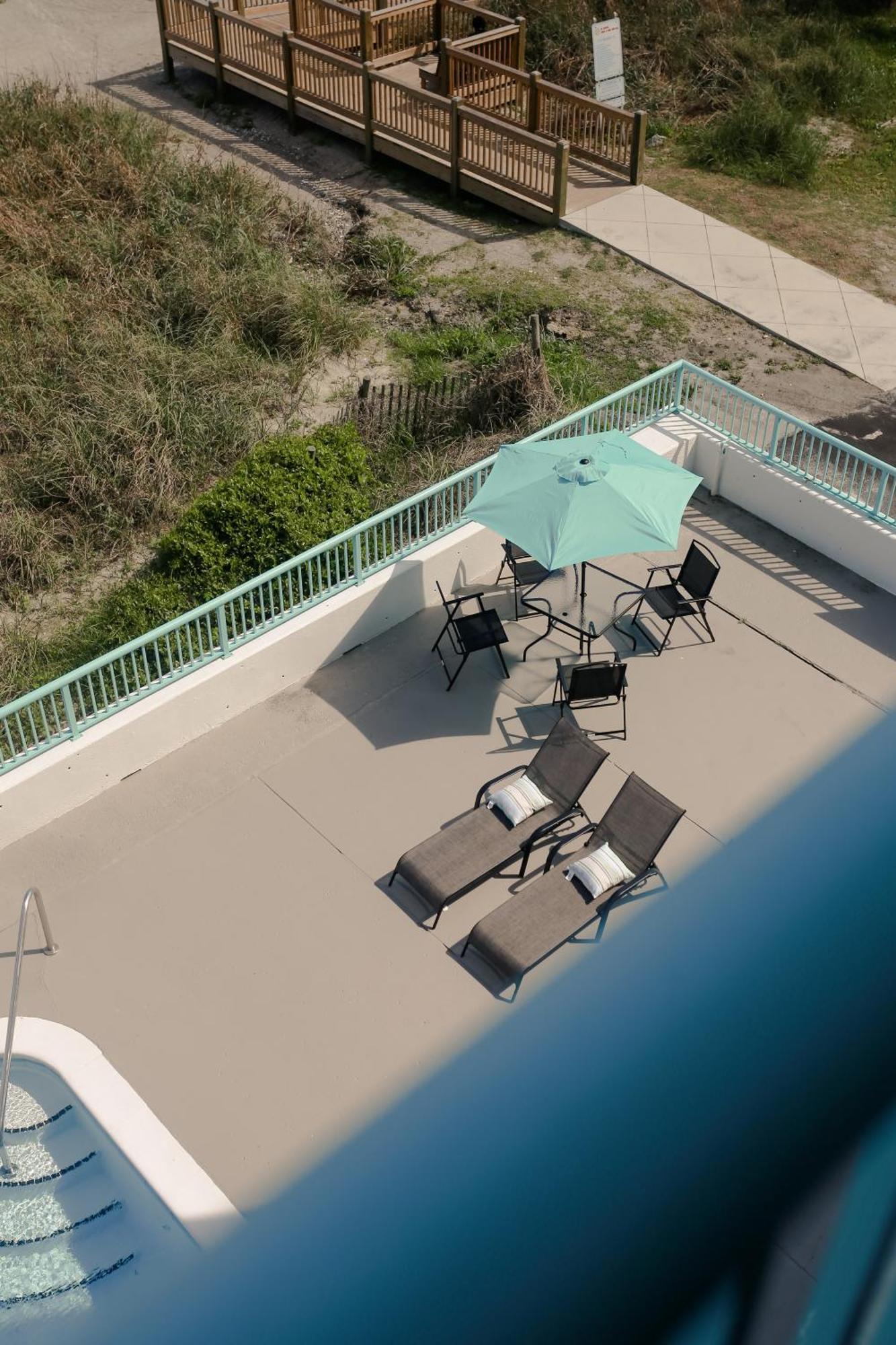 Southern Breeze Ocean Front Hotel Myrtle Beach Exterior foto